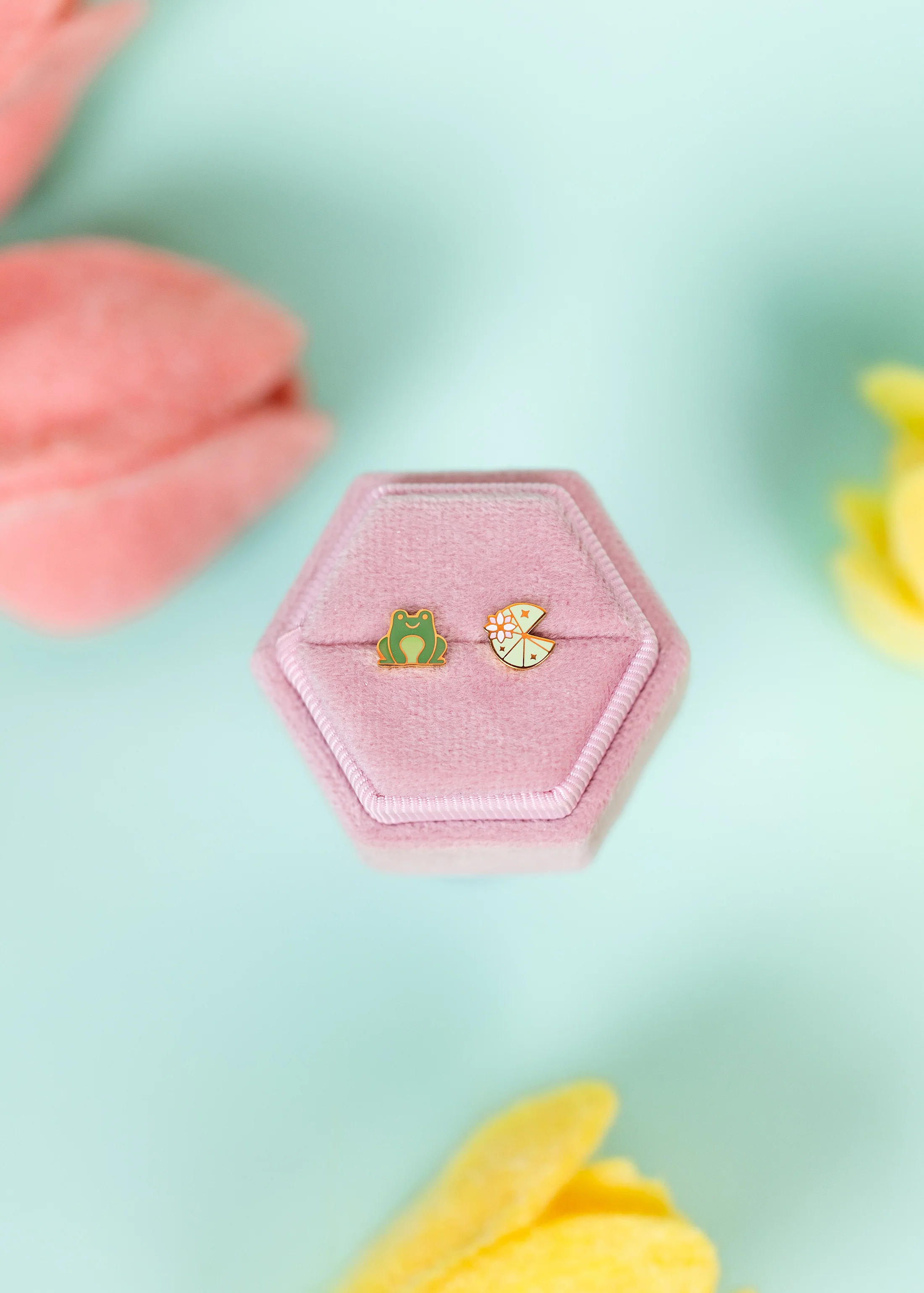 Frog & Lily Pad
